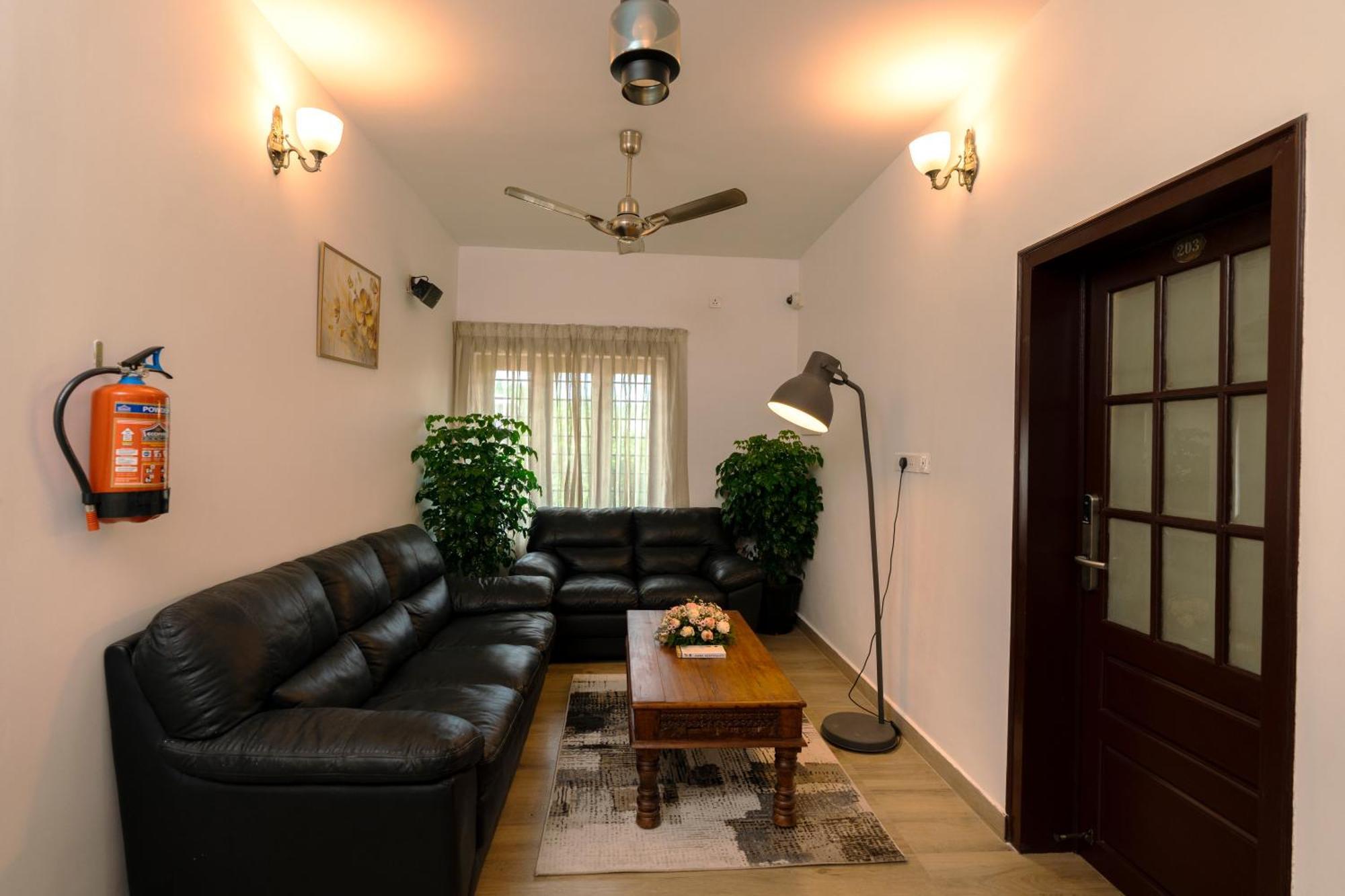 Solo Inn By Hawk Hospitality Kochi المظهر الخارجي الصورة