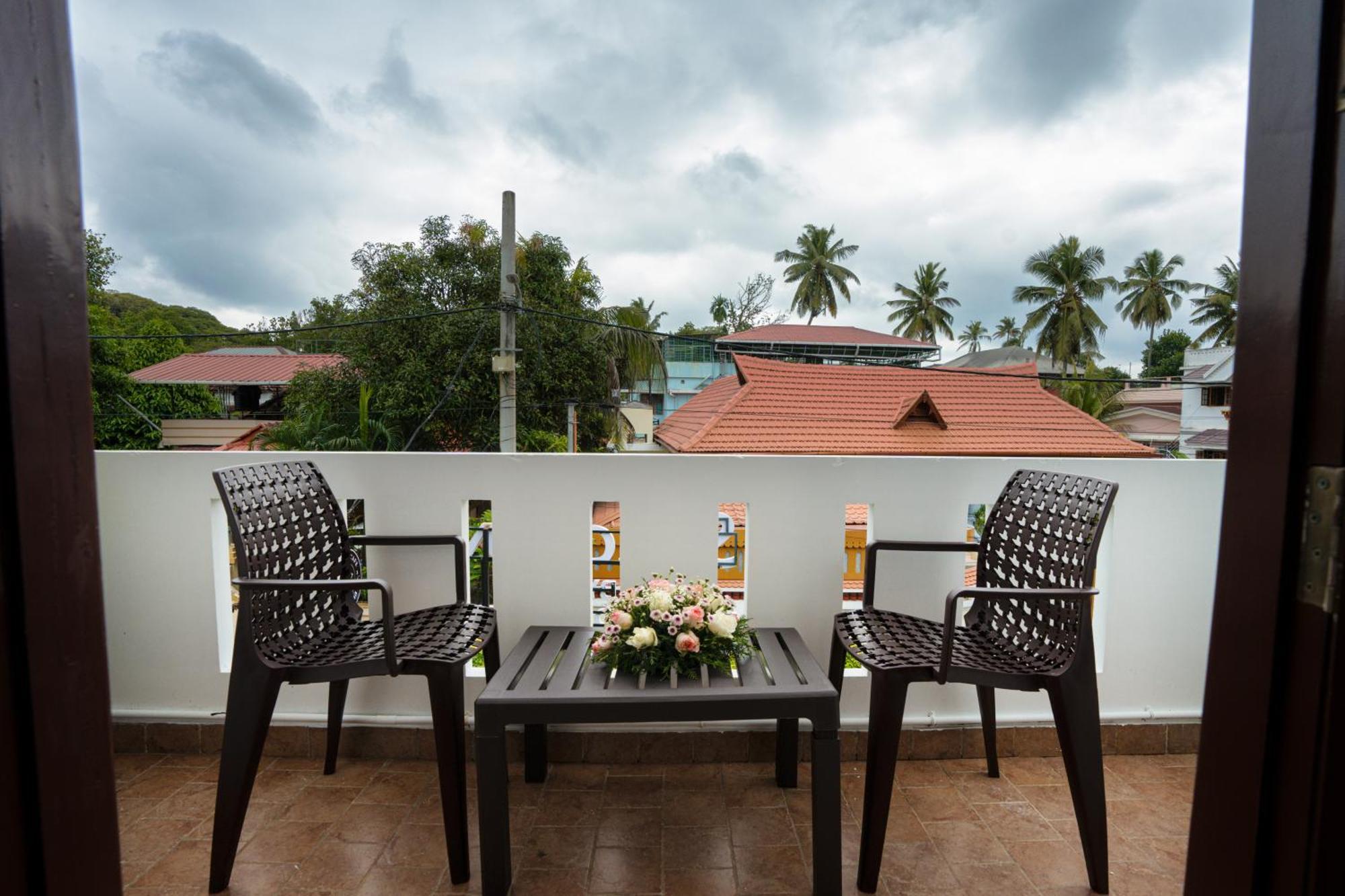 Solo Inn By Hawk Hospitality Kochi المظهر الخارجي الصورة