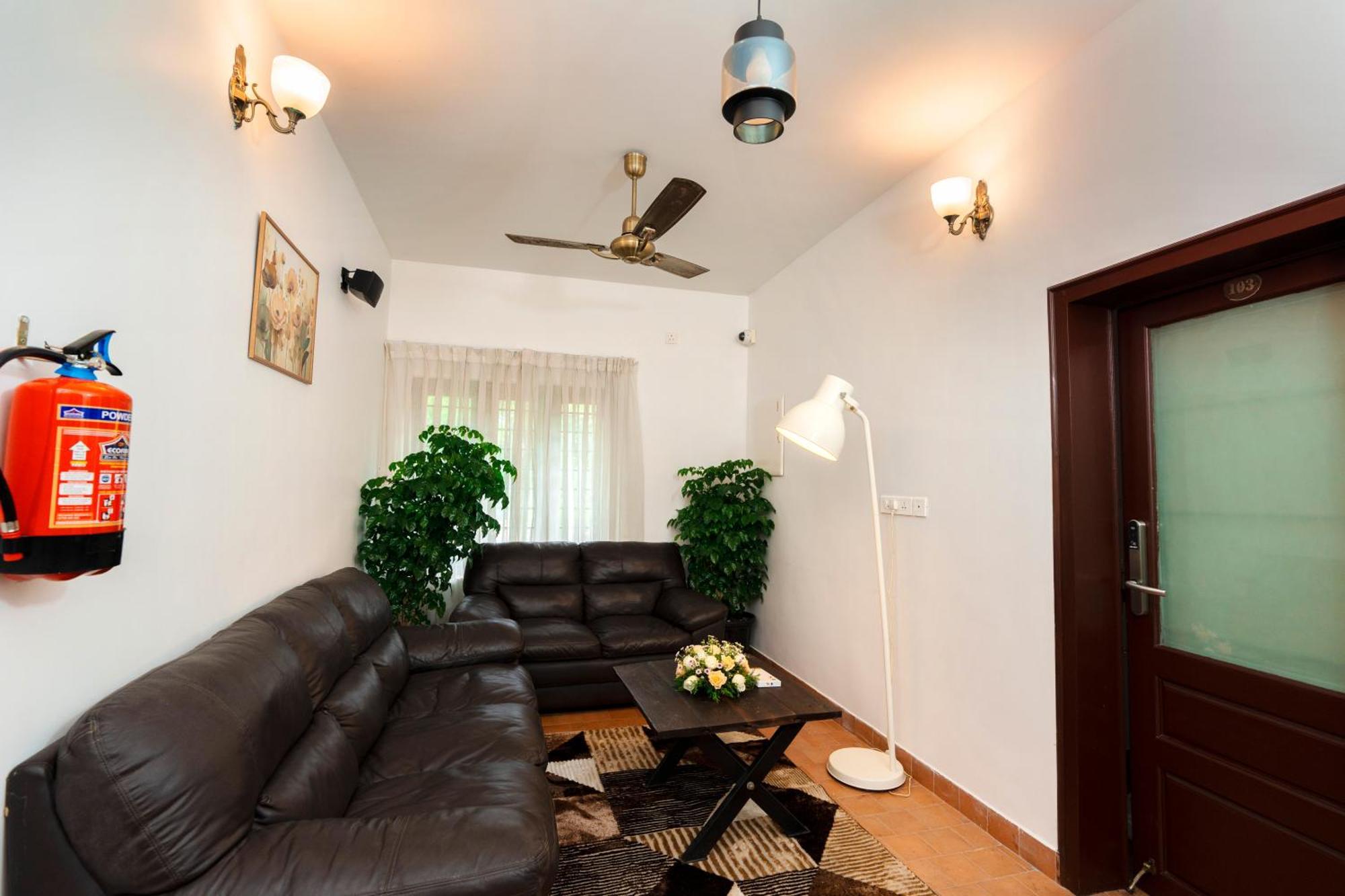 Solo Inn By Hawk Hospitality Kochi المظهر الخارجي الصورة