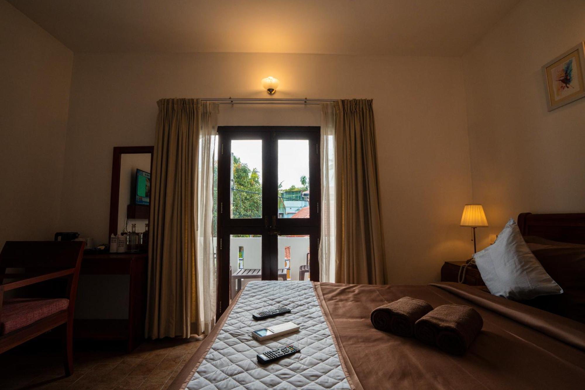 Solo Inn By Hawk Hospitality Kochi المظهر الخارجي الصورة